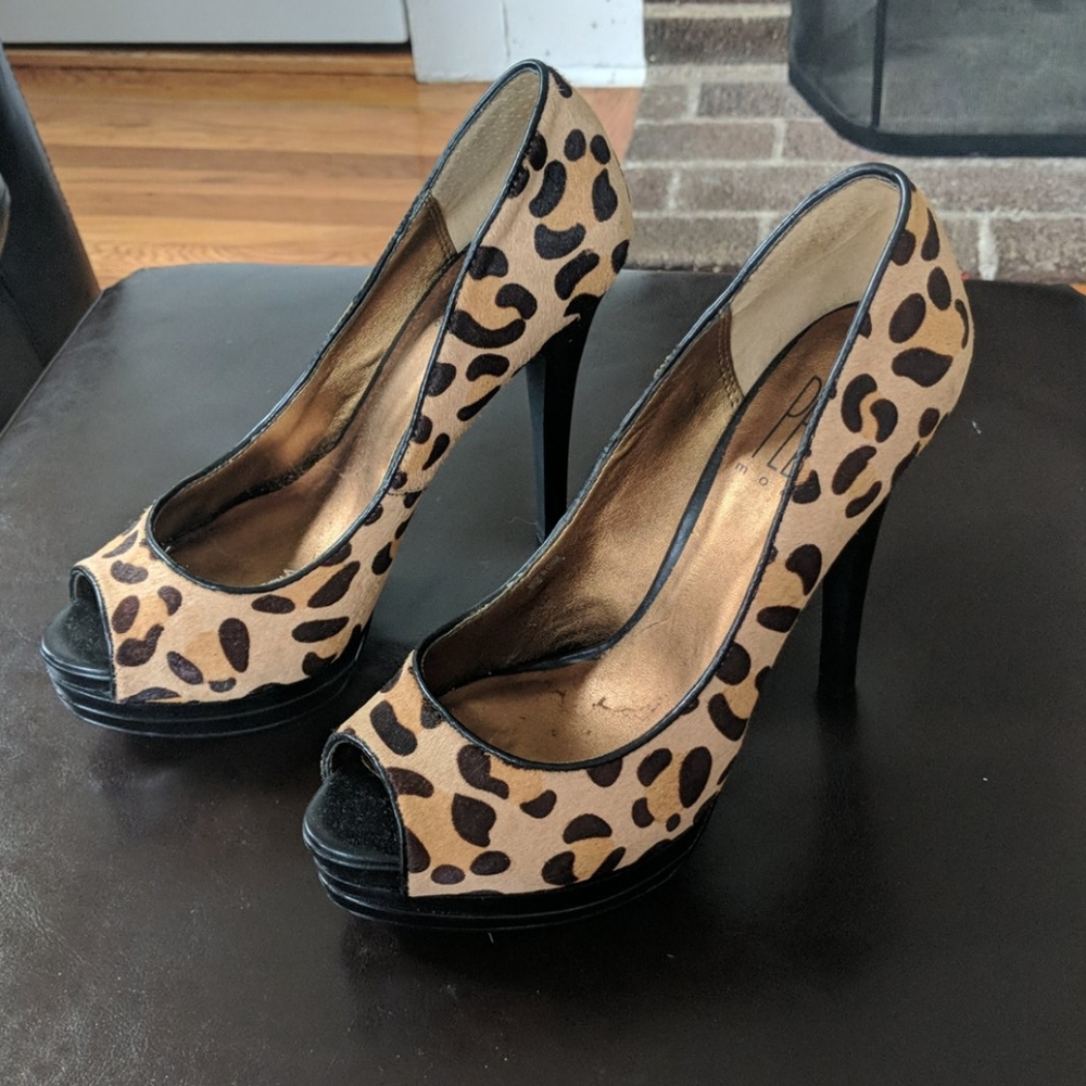Pelle platform stiletto peep-toe heels leopard